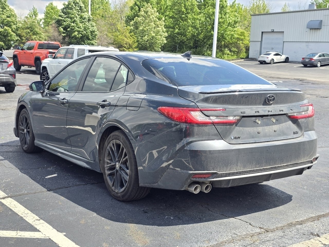Used 2026 Toyota Camry SE w/ Convenience Package FWD image 5