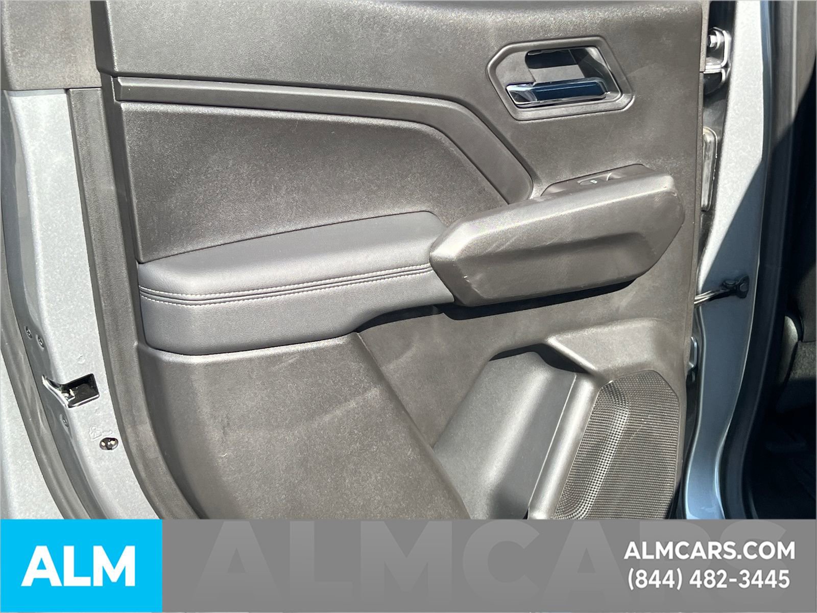 Used 2025 GMC Canyon Elevation image 24