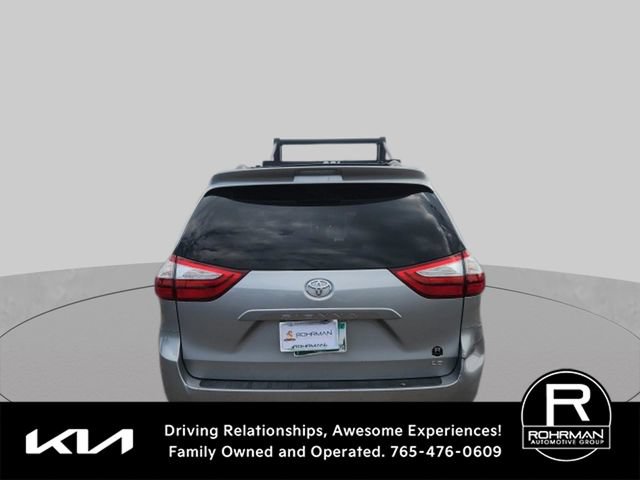 Used 2015 Toyota Sienna LE FWD image 5