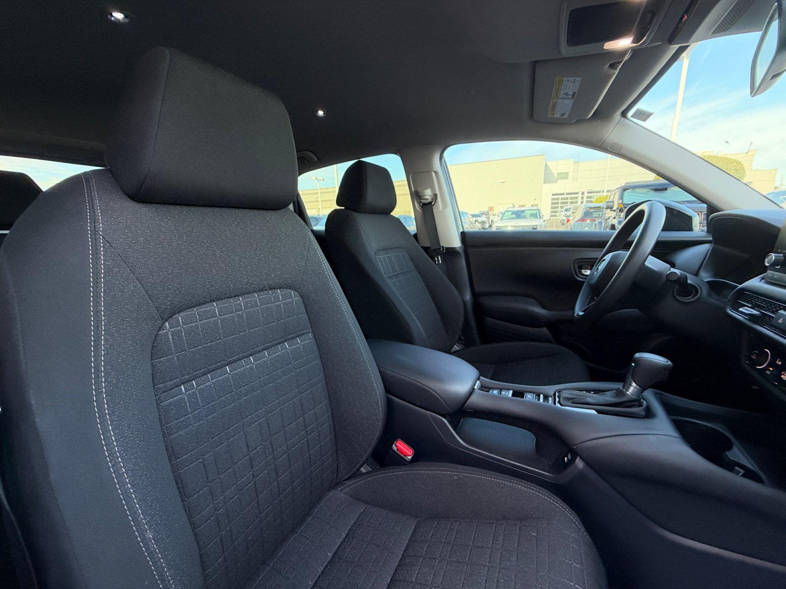Used 2024 Honda HR-V LX image 19