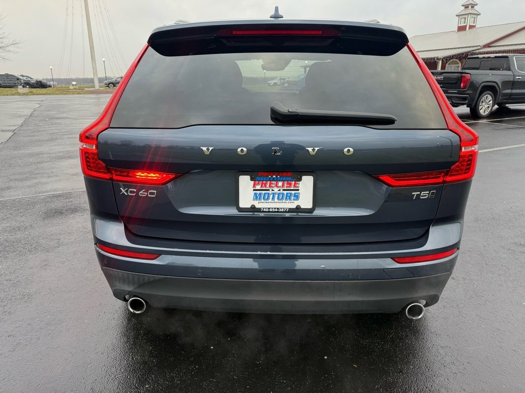 Used 2018 Volvo XC60 T5 Momentum w/ Vision Package image 6