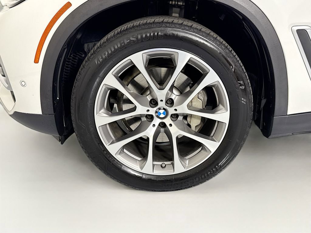 Used 2019 BMW X5 xDrive40i w/ Premium Package 2 image 30