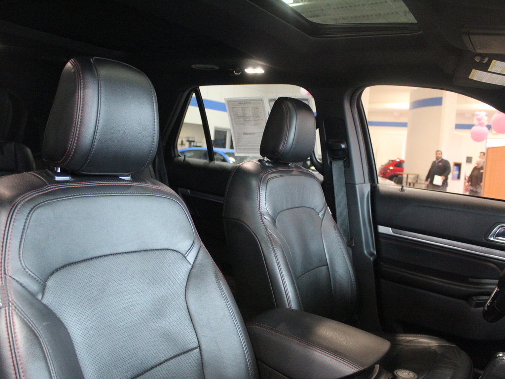 Used 2018 Ford Explorer Sport w/ Equipment Group 401A image 25