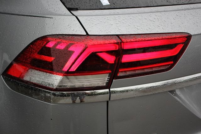 Used 2022 Volkswagen Atlas Cross Sport SEL image 6