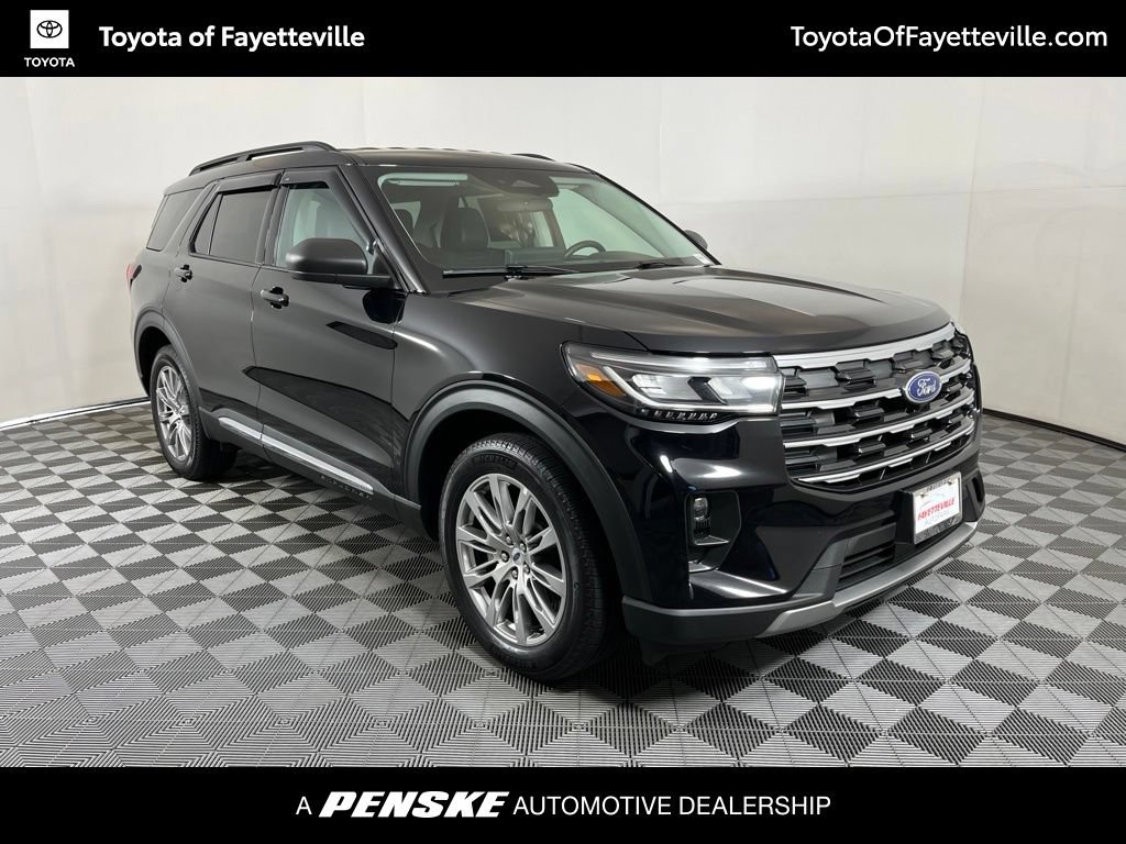 Used 2025 Ford Explorer Active w/ Active Comfort Package AWD/4WD image 6