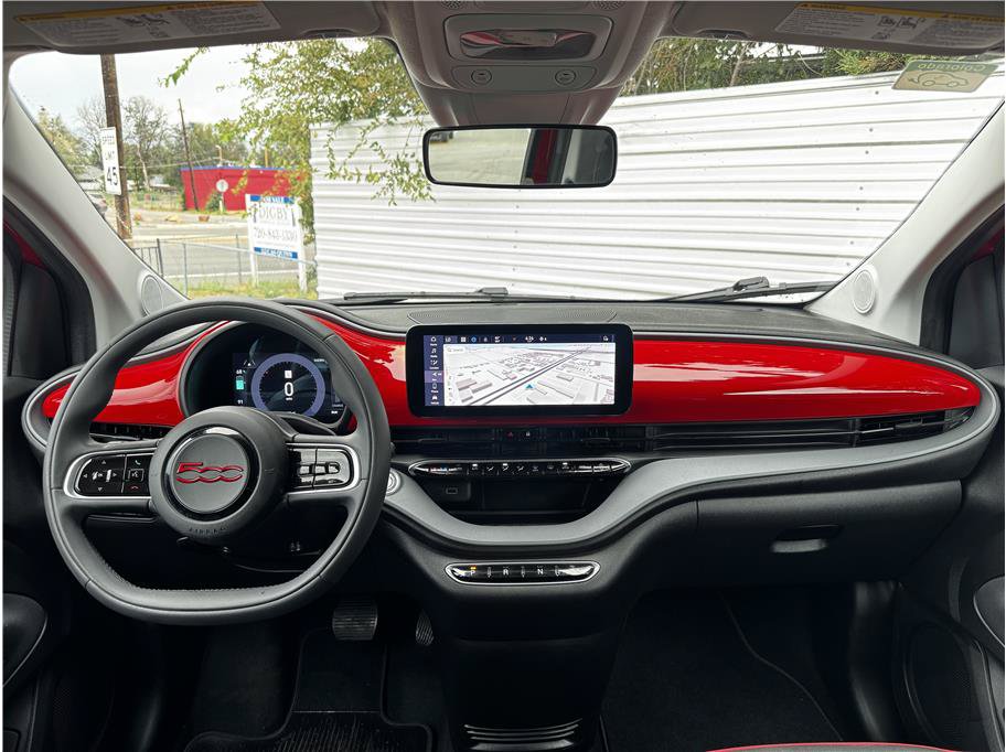 Used 2024 FIAT 500 e (RED) FWD image 18