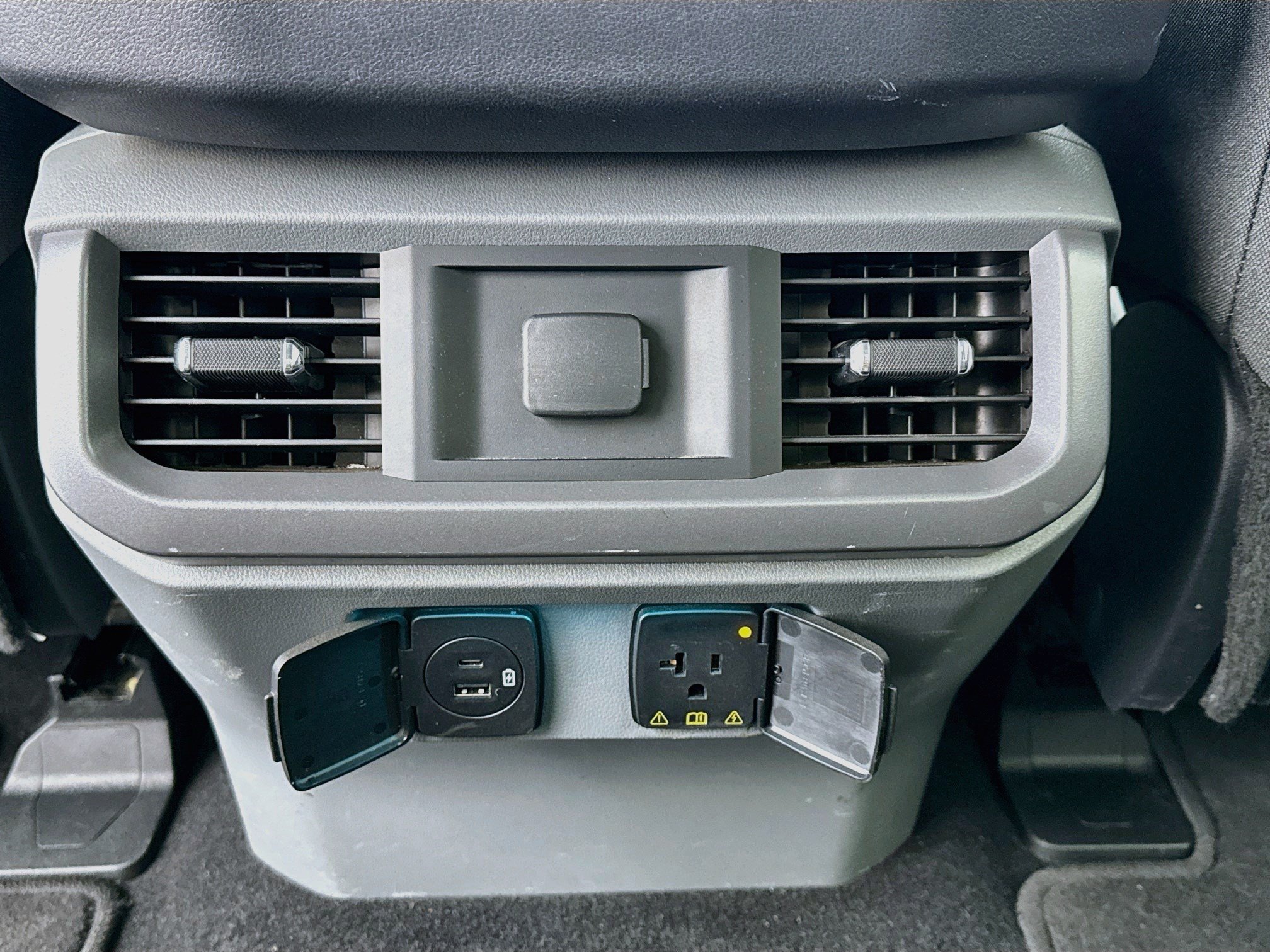 Used 2023 Ford F150 Lightning XLT AWD/4WD image 16