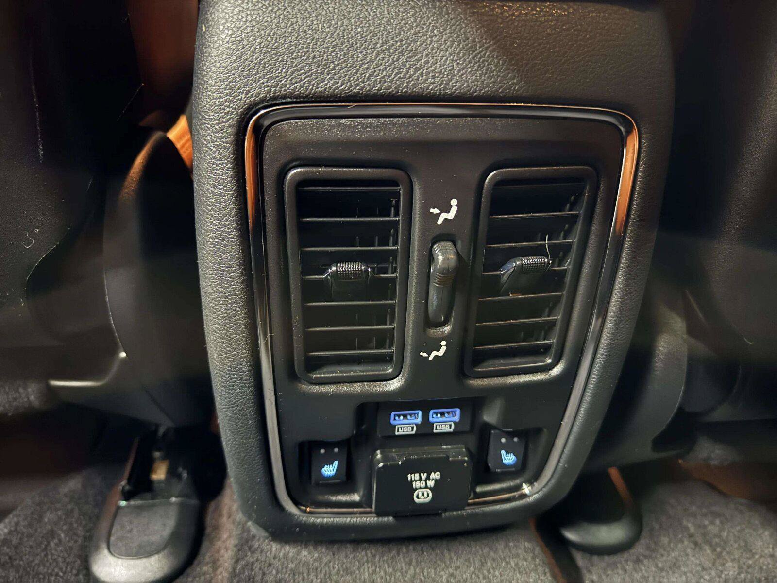 Used 2017 Jeep Grand Cherokee SRT AWD/4WD image 32