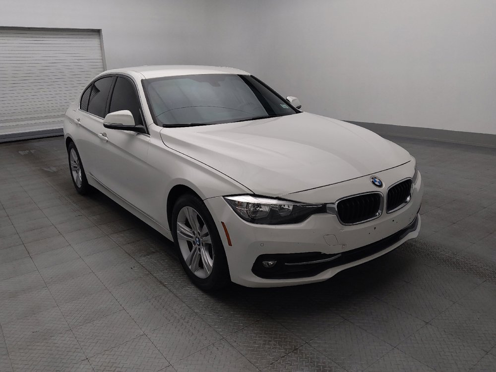 Used 2017 BMW 330i Sedan w/ Driver Assistance Package RWD image 13
