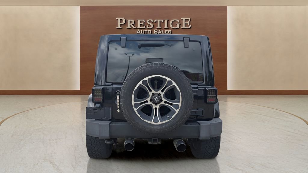 Used 2013 Jeep Wrangler Unlimited Sahara w/ Connectivity Group image 12