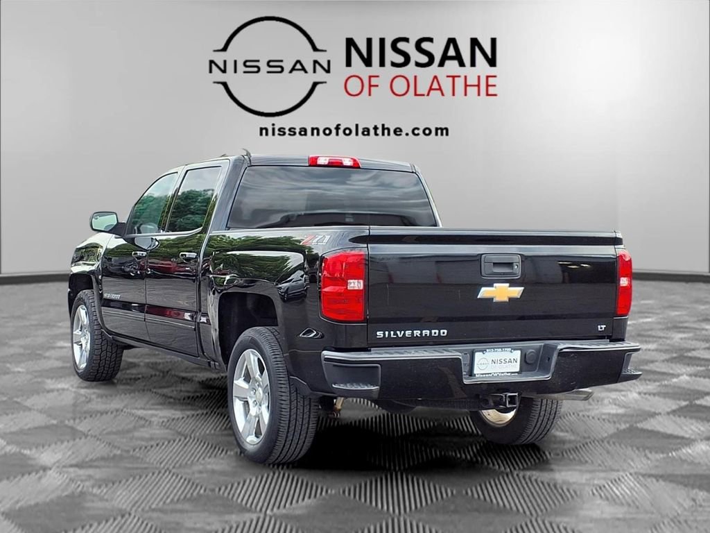 Used 2018 Chevrolet Silverado 1500 LT w/ All Star Edition AWD/4WD image 3