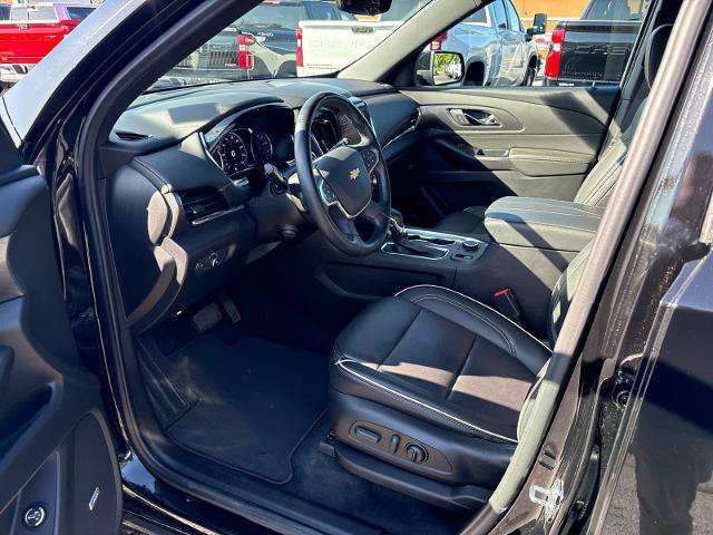 Used 2023 Chevrolet Traverse Premier AWD/4WD image 15