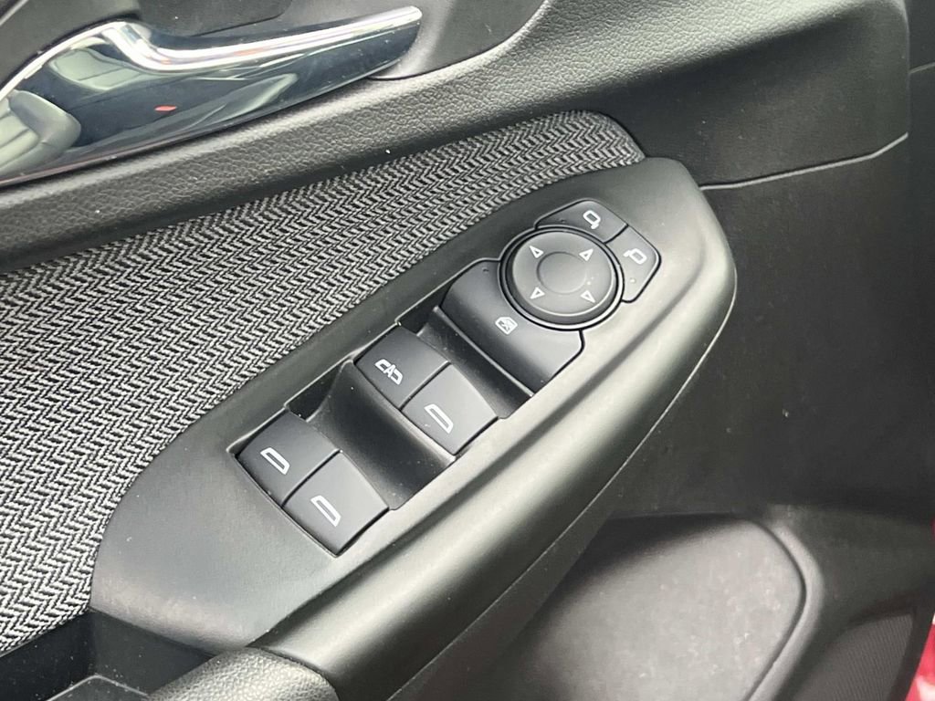 Used 2021 Chevrolet TrailBlazer LT w/ Premium Seating Package image 13