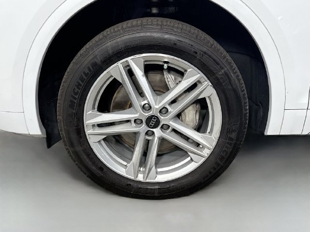 Used 2021 Audi Q5 e Premium Plus w/ Premium Plus Package AWD/4WD image 37