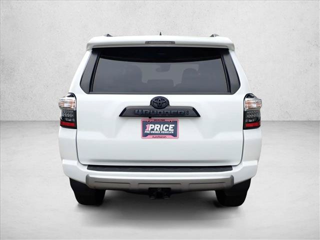 Used 2024 Toyota 4Runner TRD Off-Road AWD/4WD image 3