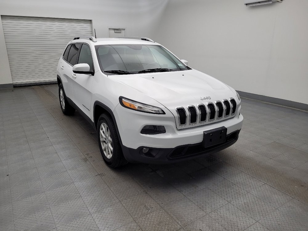 Used 2018 Jeep Cherokee Latitude Plus image 13