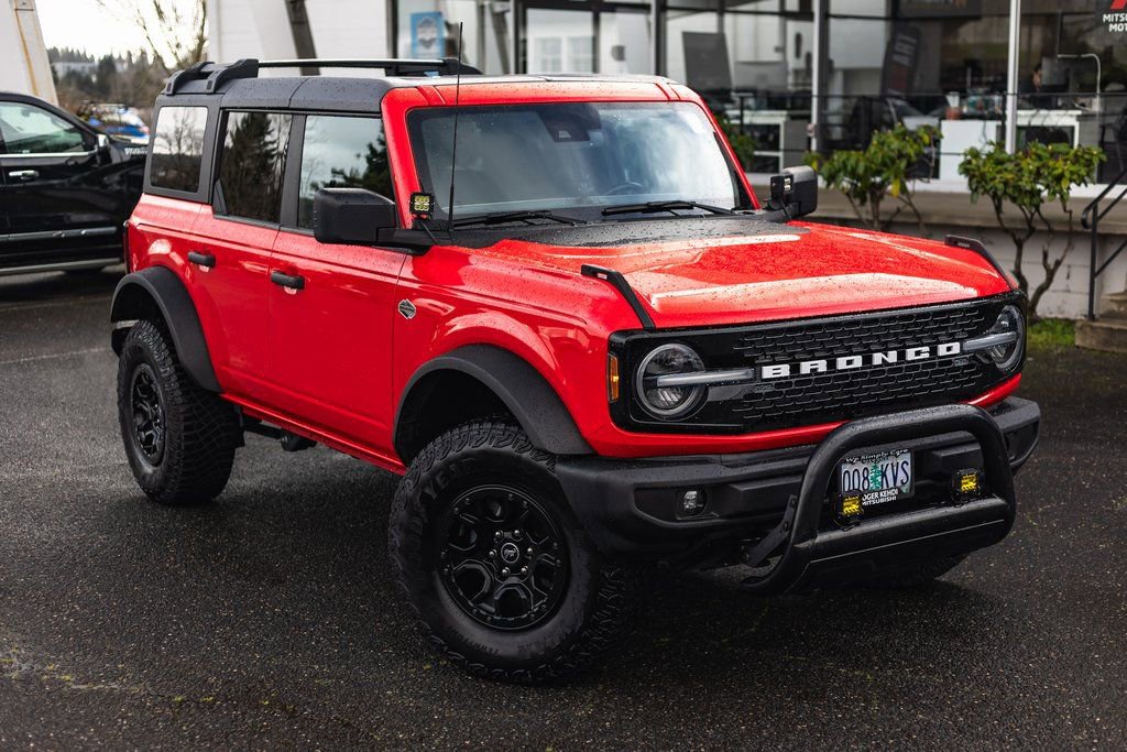 Used 2022 Ford Bronco Wildtrak image 2