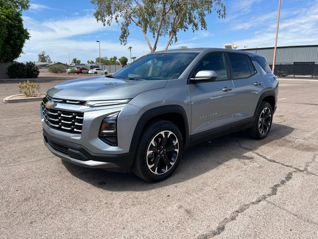 Used 2025 Chevrolet Equinox LT image 4