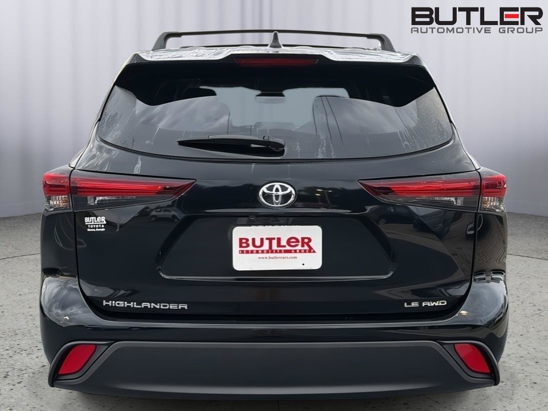 Certified 2024 Toyota Highlander LE AWD/4WD image 5