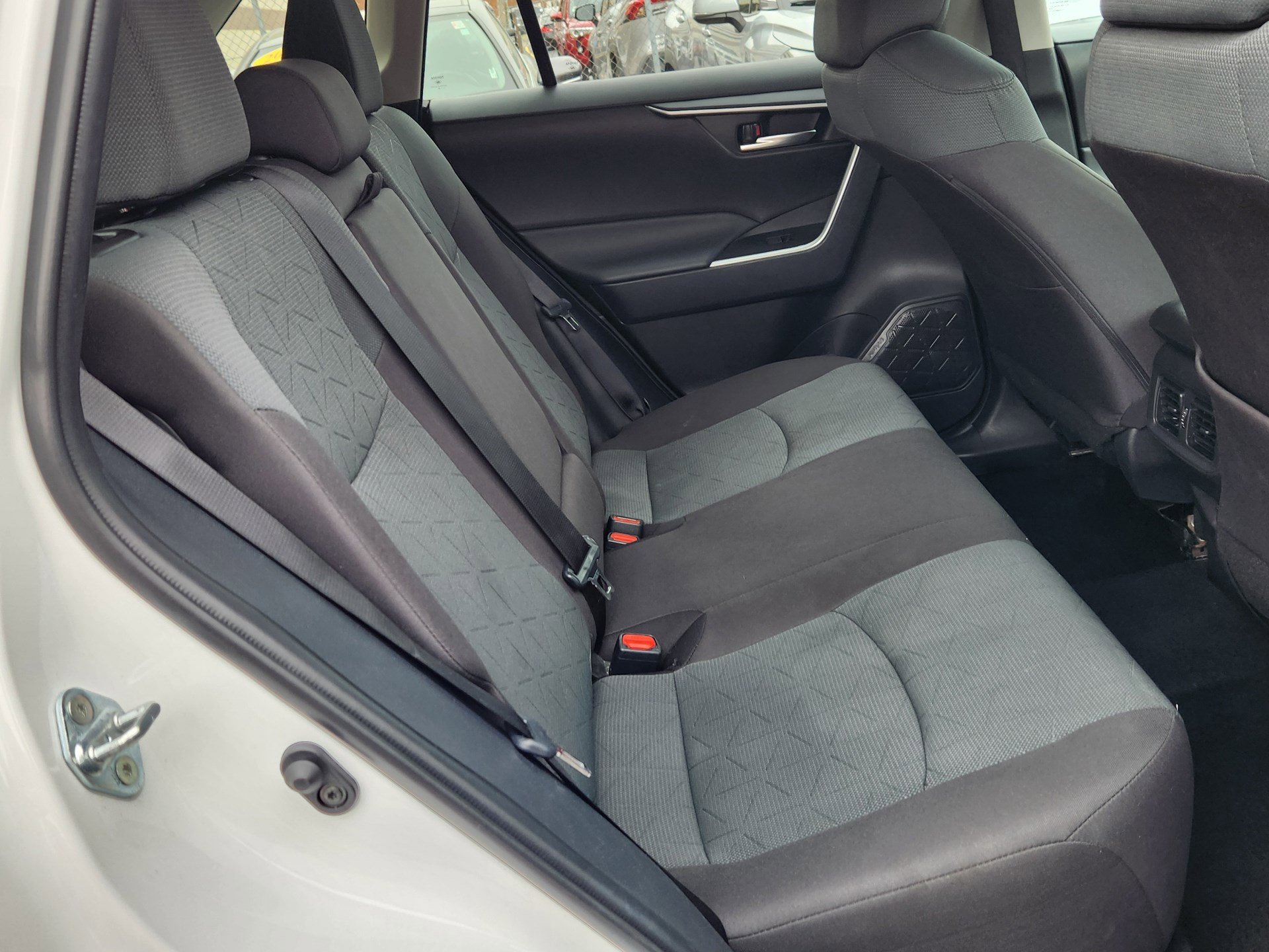 Certified 2025 Toyota RAV4 XLE AWD/4WD image 29