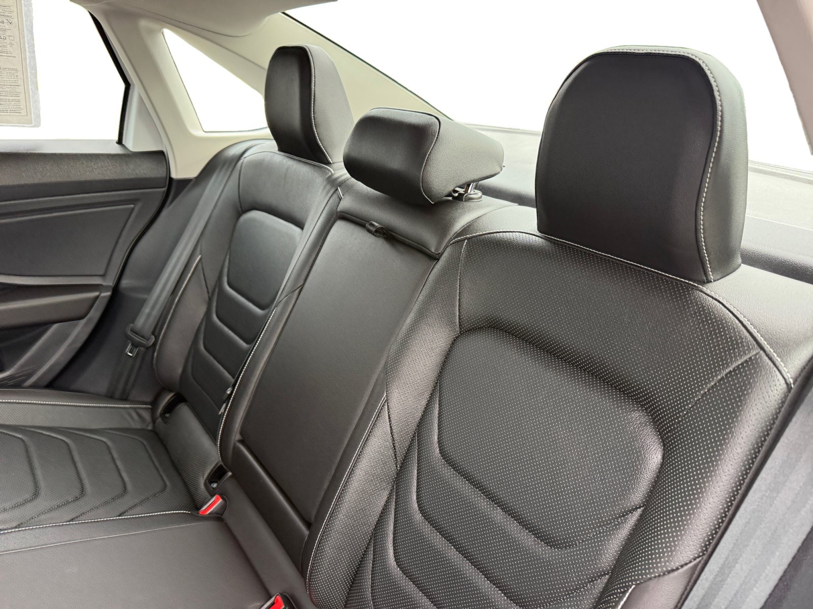 Certified 2023 Volkswagen Jetta SEL FWD image 16