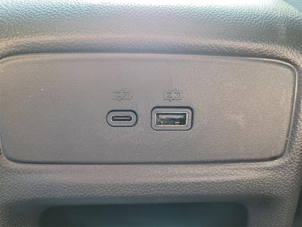 Used 2024 Chevrolet Trax LT w/ Driver Confidence Package image 13