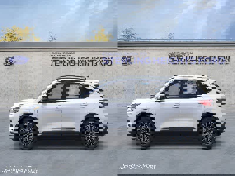 New 2026 Ford Escape SE image 3