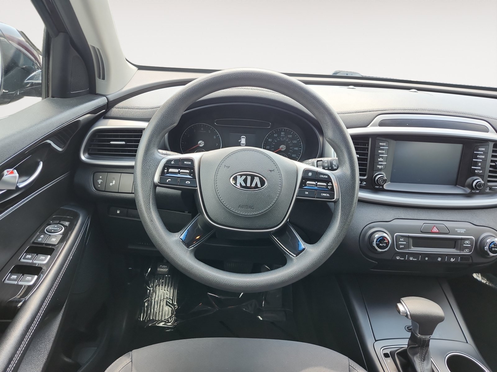Used 2019 Kia Sorento AWD V6 image 12