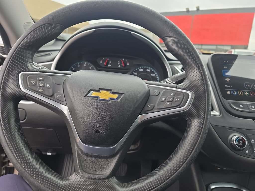 Used 2023 Chevrolet Malibu LT w/ Driver Confidence Package FWD image 13