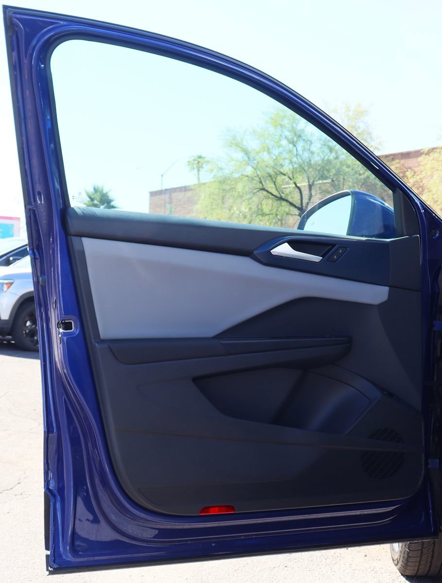 Used 2023 Volkswagen Taos SE FWD image 36