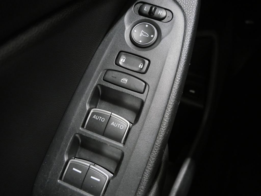 Used 2022 Honda Accord Sport image 12