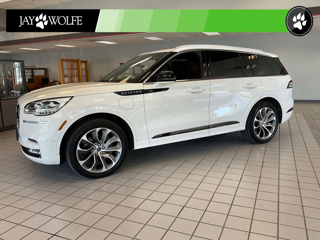 Used 2021 Lincoln Aviator Grand Touring w/ Equipment Group 301A image 3