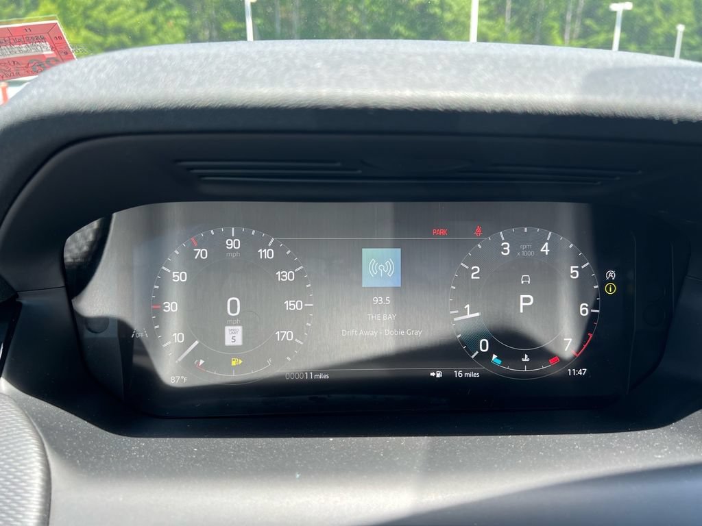 New 2026 Land Rover Discovery Sport Landmark AWD/4WD image 14