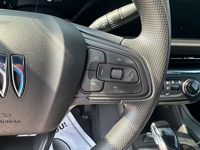 Used 2025 Buick Envista Preferred FWD image 22