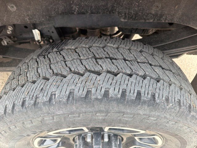 Used 2025 Ford F350 Platinum AWD/4WD image 13