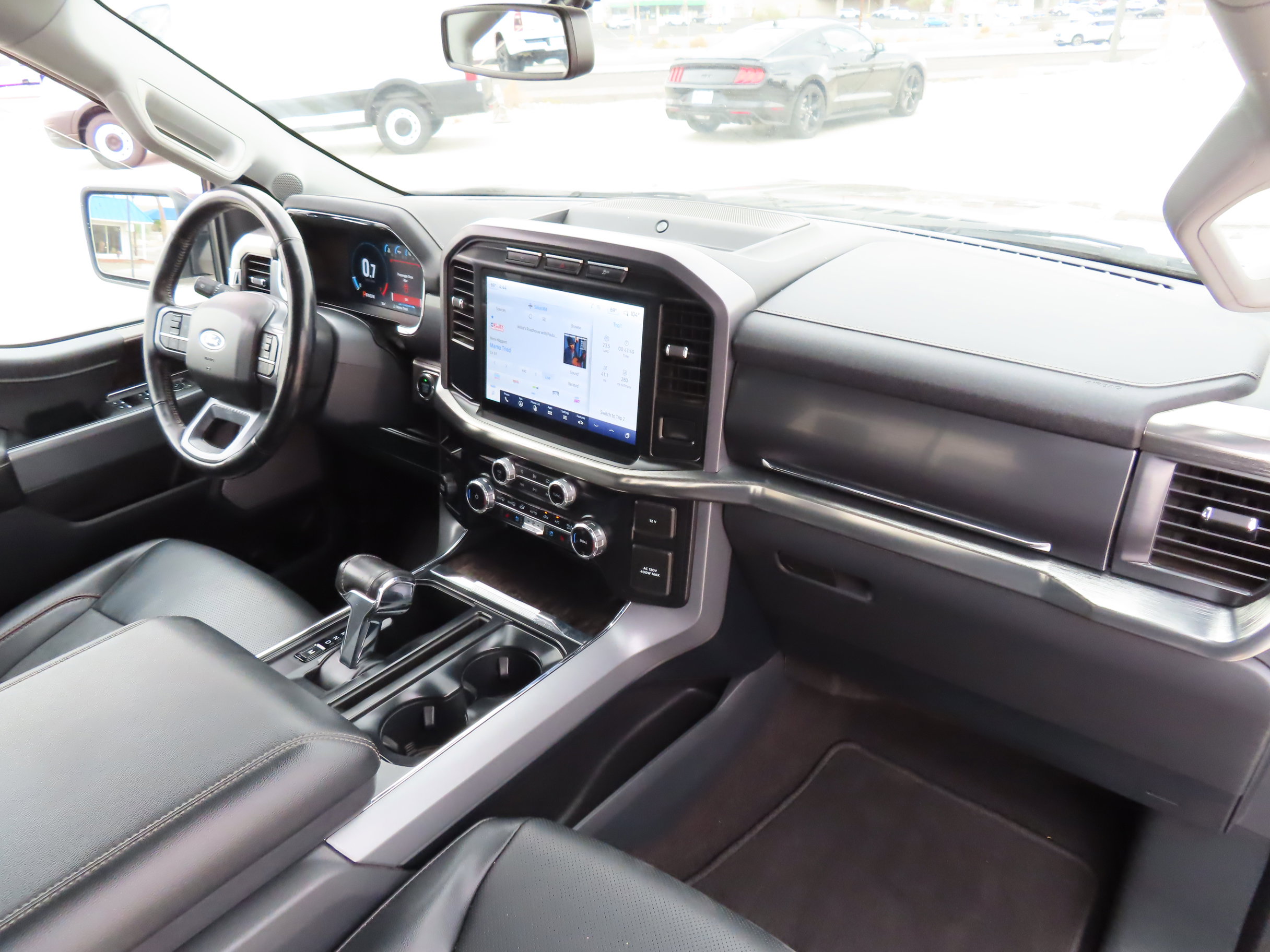 Used 2023 Ford F150 Lariat image 16