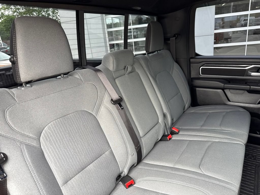 Used 2023 RAM 1500 Big Horn AWD/4WD image 33