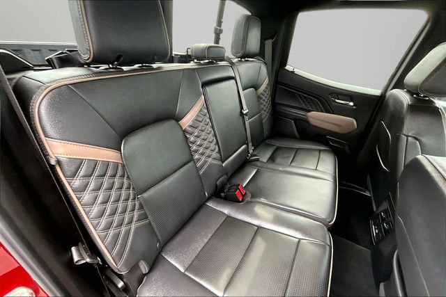 Used 2025 GMC Canyon Denali image 27