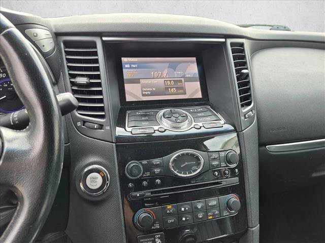 Used 2017 INFINITI QX70 2WD image 10