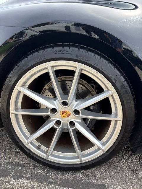 Used 2024 Porsche 911 Carrera 4 AWD/4WD image 27