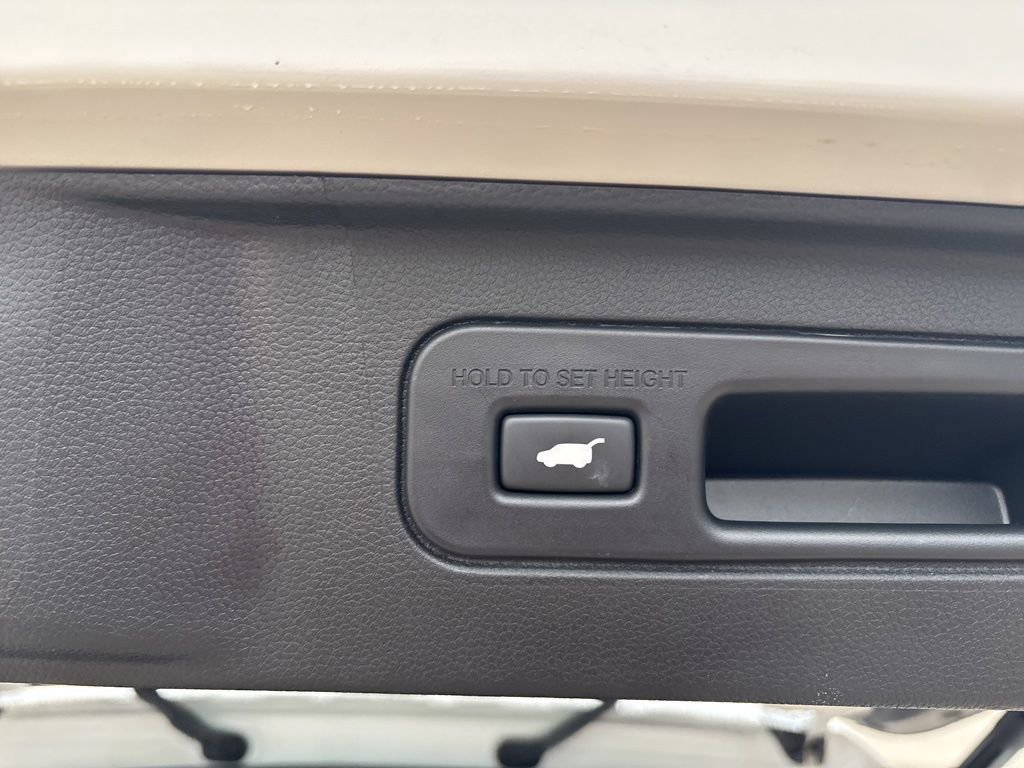 Certified 2025 Honda Pilot Elite image 47
