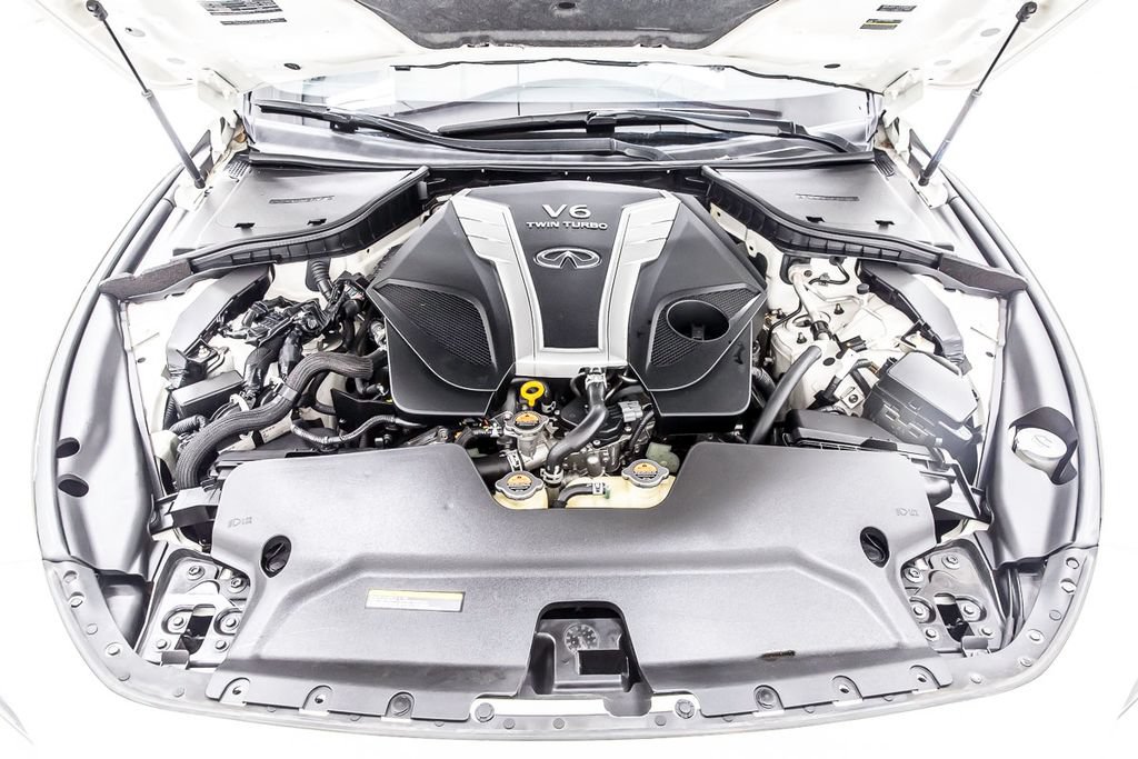Used 2018 INFINITI Q60 3.0t Luxe w/ Sensory Package 3.0T Luxe RWD image 39