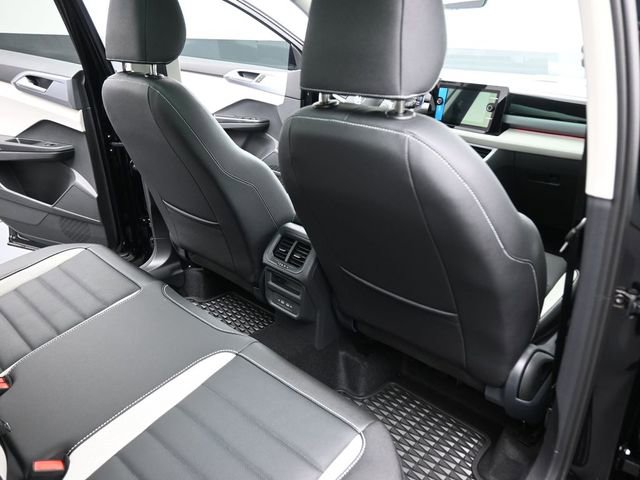 New 2026 Volkswagen Taos SEL image 27