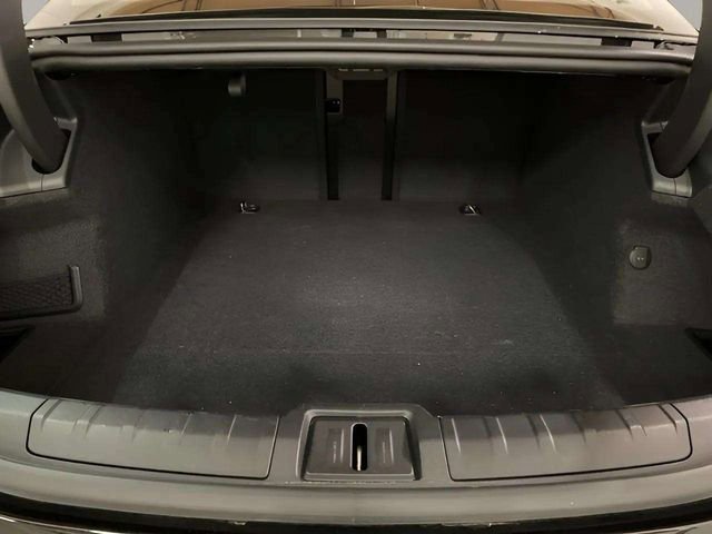 Used 2021 Porsche Taycan RWD image 81