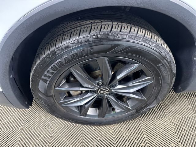 Used 2022 Volkswagen Tiguan SE image 10