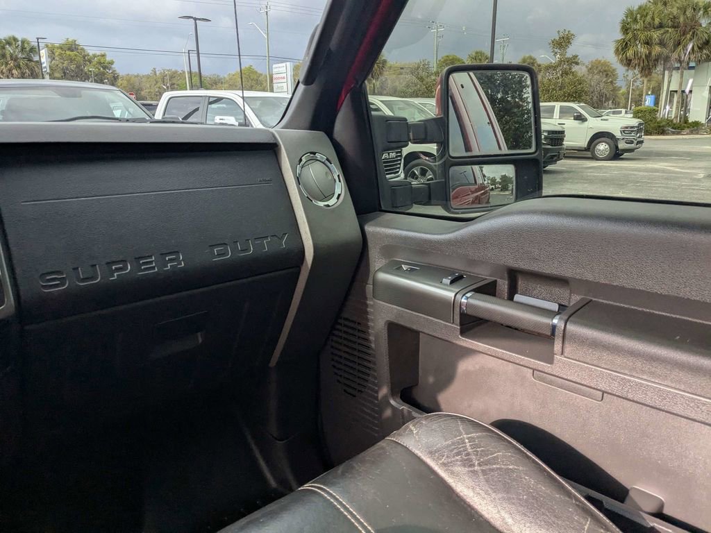 Used 2009 Ford F250 Lariat image 14