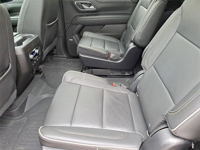 Used 2021 GMC Yukon XL SLT w/ SLT Premium Package image 26