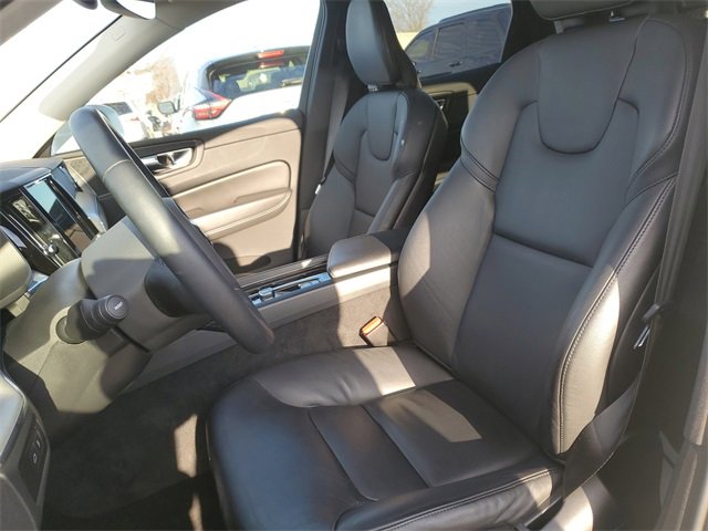 Used 2023 Volvo XC60 T8 Core w/ Climate Package image 20