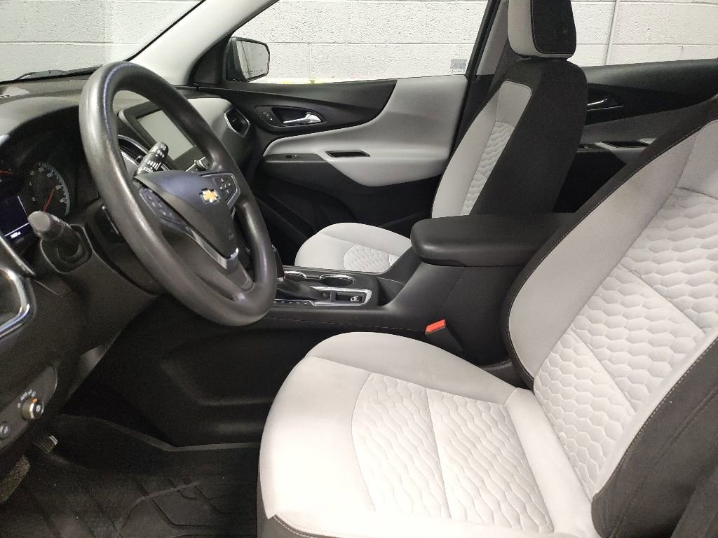 Used 2018 Chevrolet Equinox LS FWD image 23