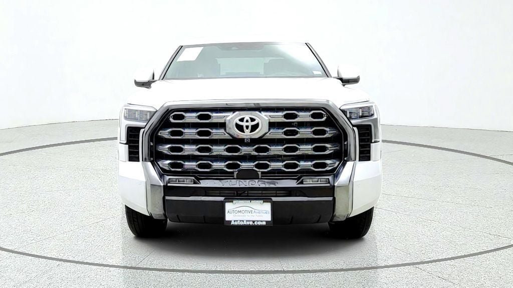 Used 2025 Toyota Tundra Platinum AWD/4WD image 2